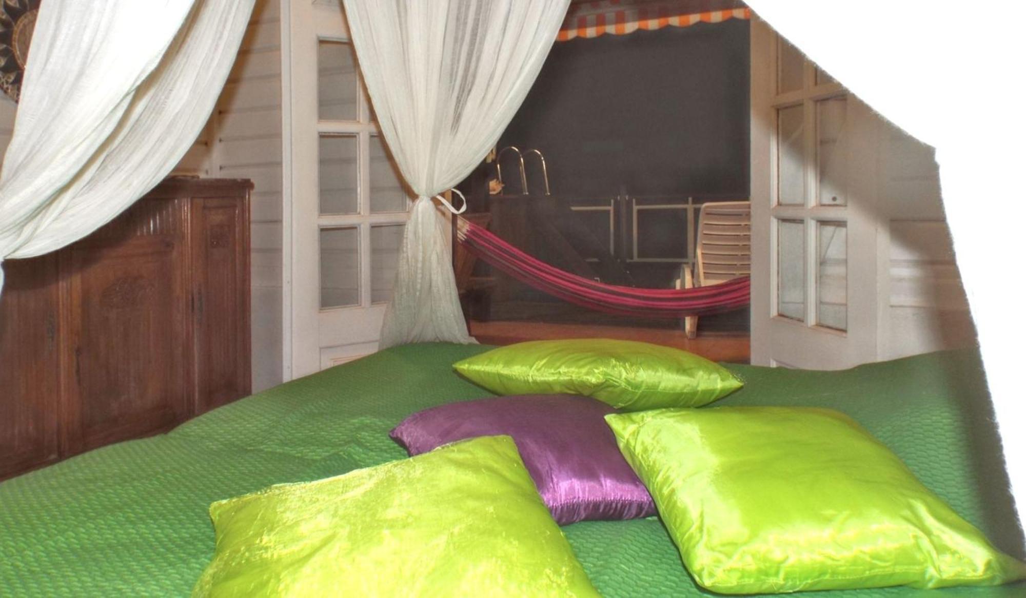 Villa De 2 Avec Vue Sur La Piscine Privee Et Jardin Clos A Noire A 3 Km De La *